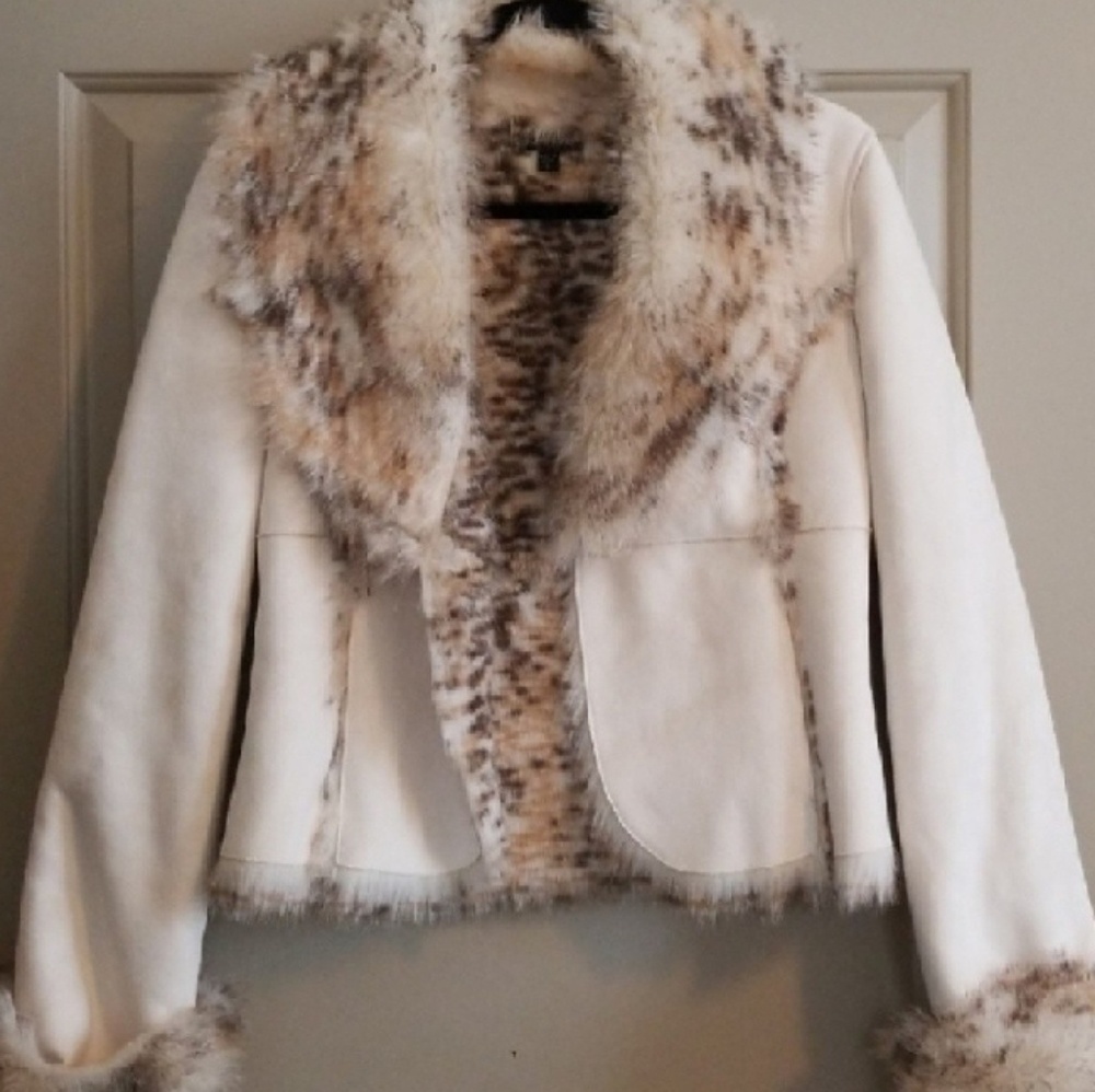 NWOT GORGEOUS BEBE FUR SUEDE COAT